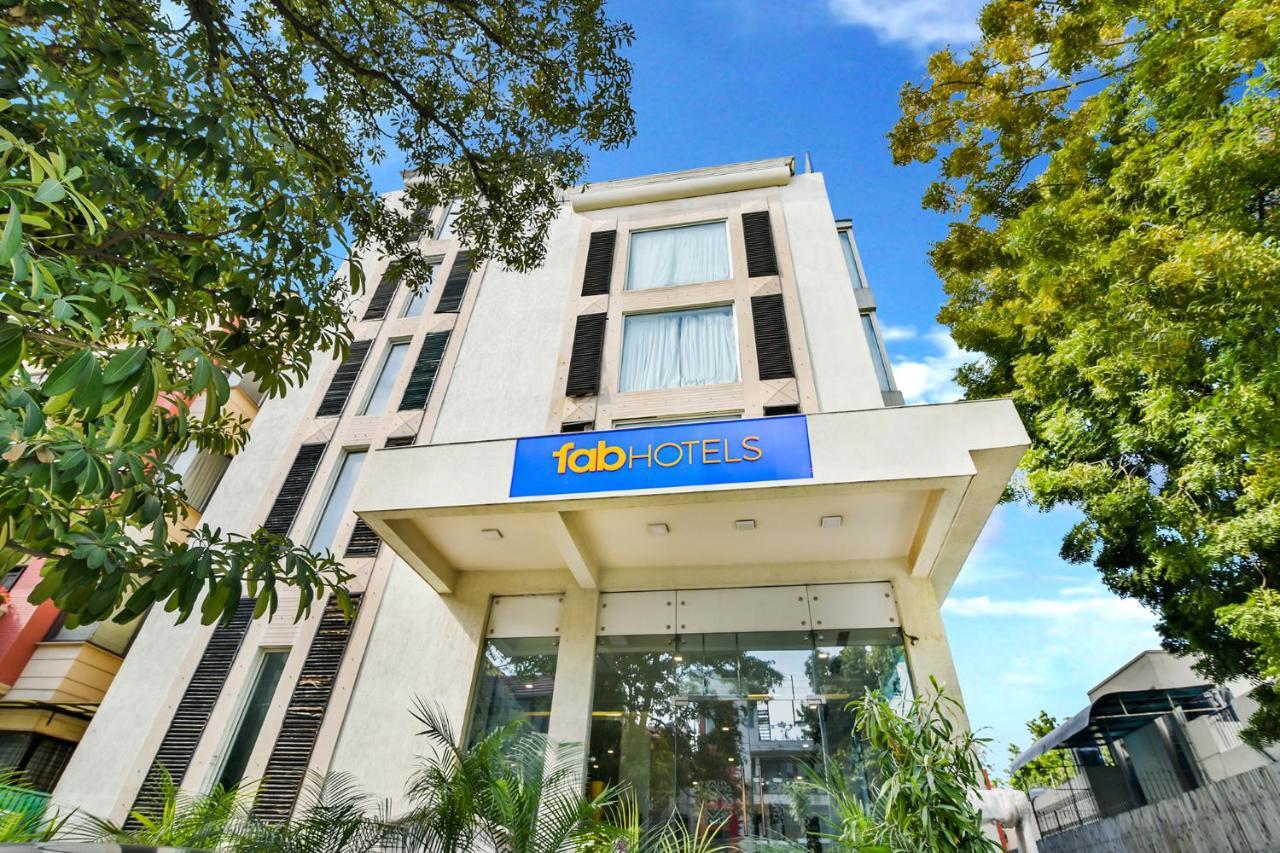 Fabhotel Prime Sage Нью-Дели Экстерьер фото